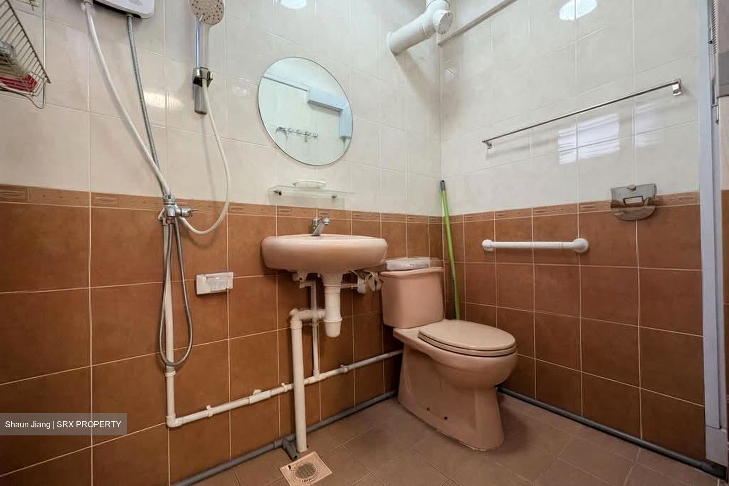 Blk 238 Gombak Gardens (Bukit Batok), HDB 3 Rooms #585731151